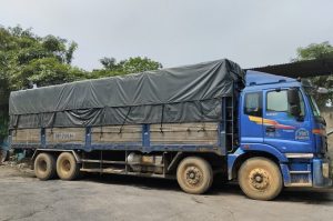 Xe tải chở hàng Đà Nẵng Long An